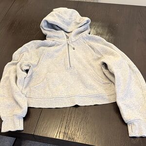 Lululemon cropped Gray Women's Hoodie size 8, thumb holes, like new!